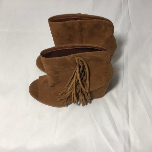 dv by Dolce Vita Suede Booties W/ Fringe - Picture 2 of 5